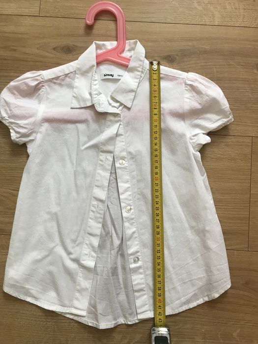 Biała koszula bluzka z kołnierzykiem sinsay 104