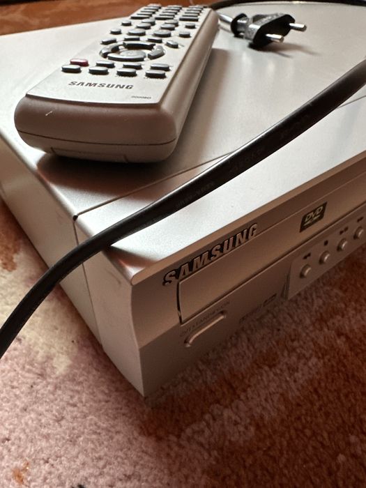 Odtwarzacz DVD Samsung SV-DVD440 pilot