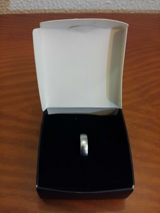 Anel da marca: "MJóias"