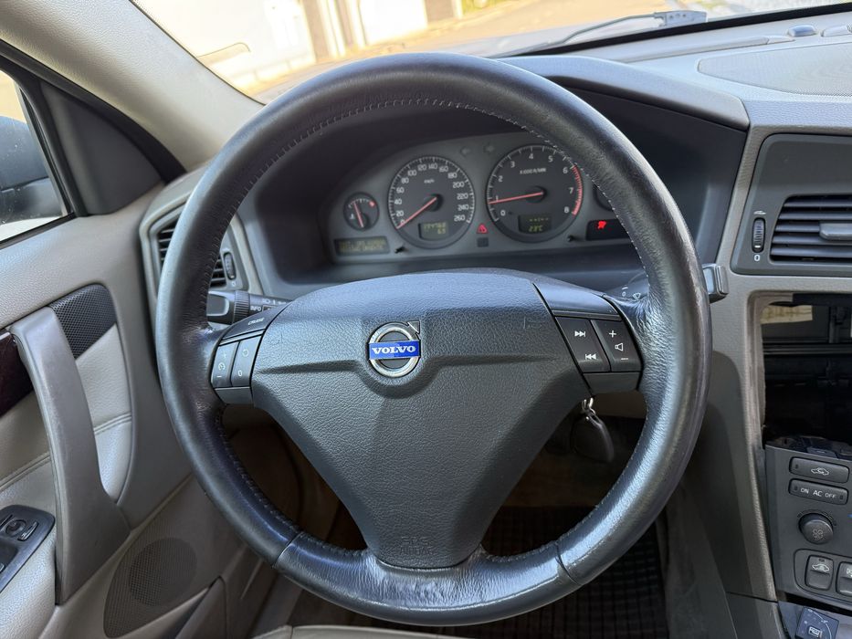 Volvo s60 2.0T com gpl