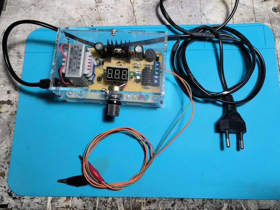 Блок питания регулируемый на LM 317