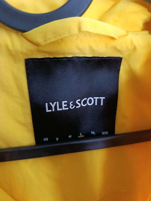 Corta vento novo da Lyle & Scott