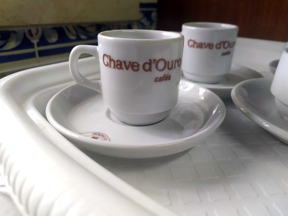Chávenas café 4  + Pires