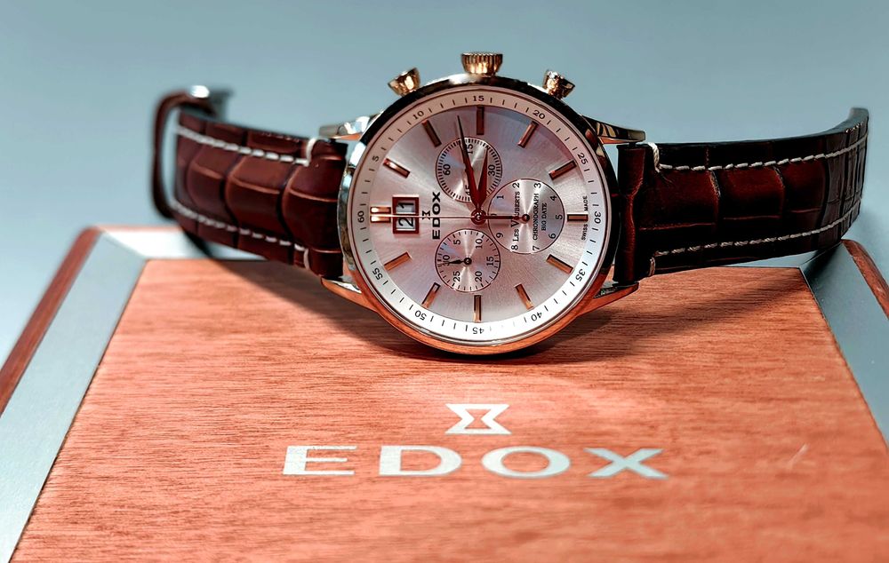 Zegarek EDOX Les Vauberts Big Date Rose Gold PVD Chronograph