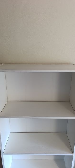 Prateleira ikea em bom estado
