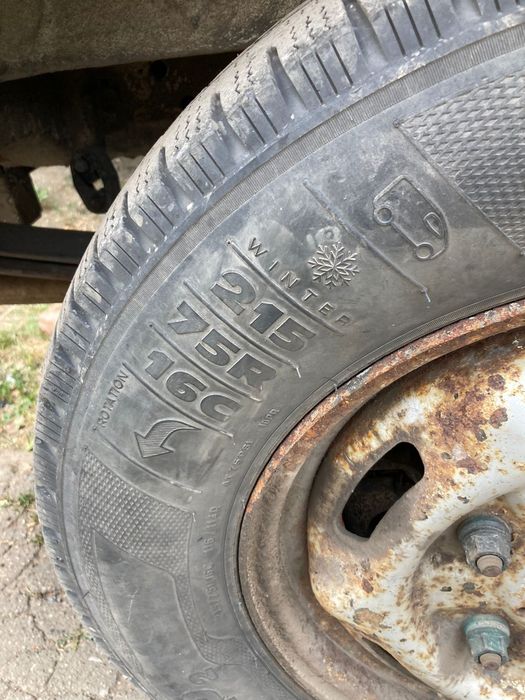 Приймаю в подарунок зимову резину для ЗСУ R17, R16