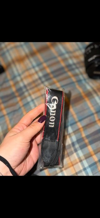 Canon 200D+ 2 lentes