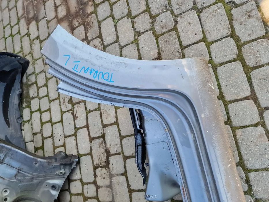 próg słupek  lewy touran ii 2010-2015r