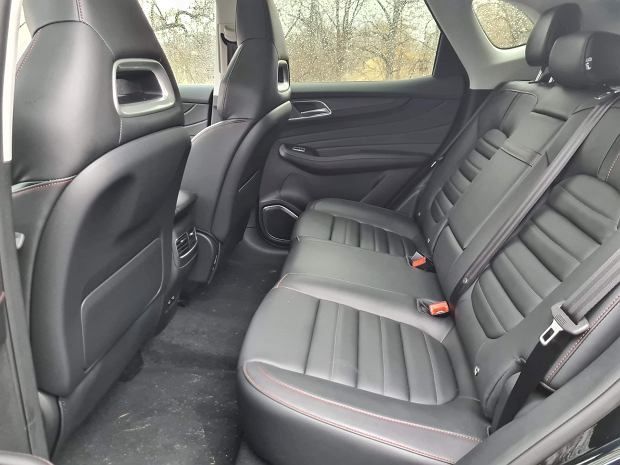 MG HS 1.5 TGDI  automat 162 KM wynajem wypożyczalnia