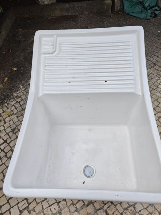 Tanque lavar em resina