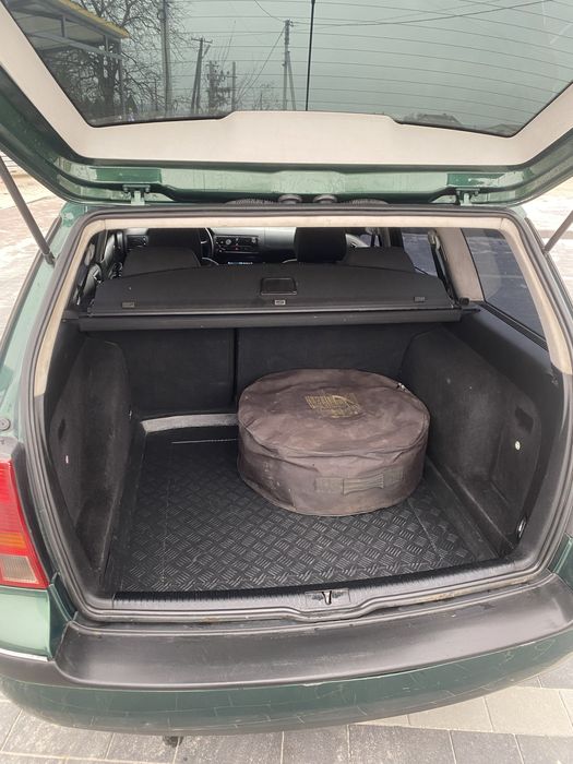 Volkswagen Golf 1999 IV покоління/Тур 1J • 1.6 АТ (101 к.с.)