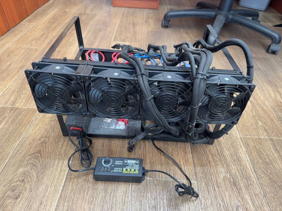 Майнінг ферма на 4-ри карти (Тушка/Корпус)