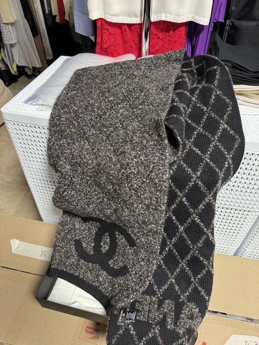 Chanel шарф новый в коробки
