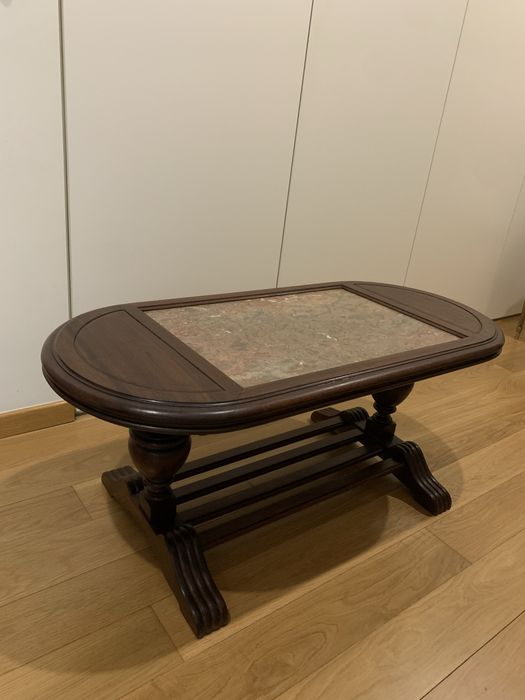 Mesa de sala de estar com marmore