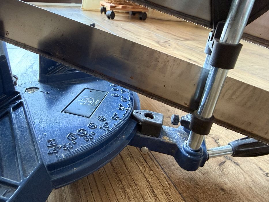 Piła ukośna - ukośnica - ręczna - LuxTools