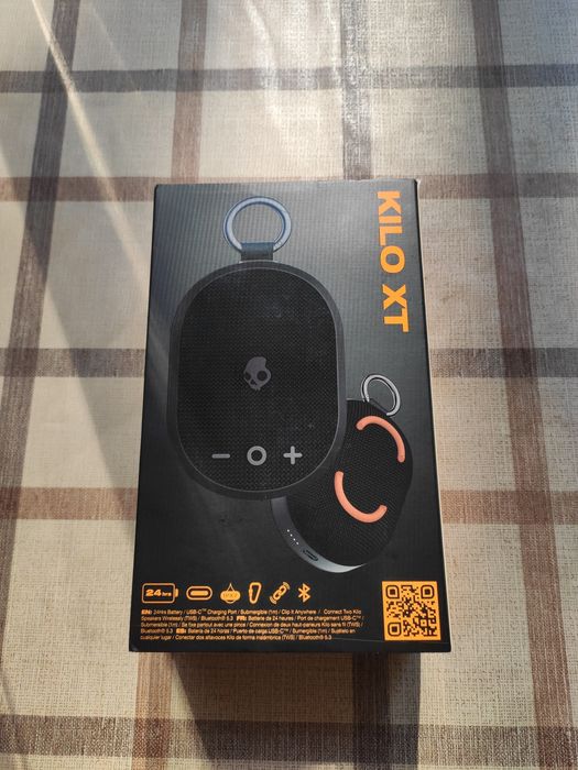 Продам блютуз колонку Skullcandy