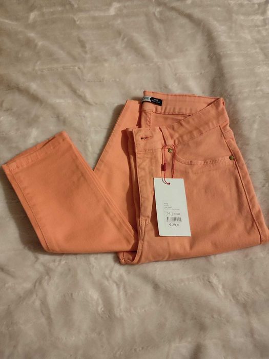 Calças novas cor salmão - 34