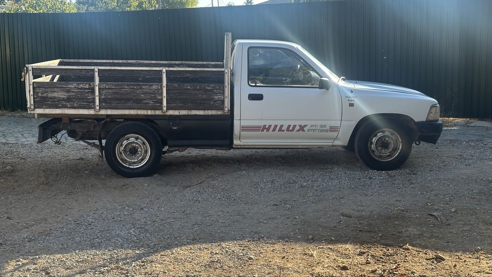 Toyota hilux 2.4 D 2x4