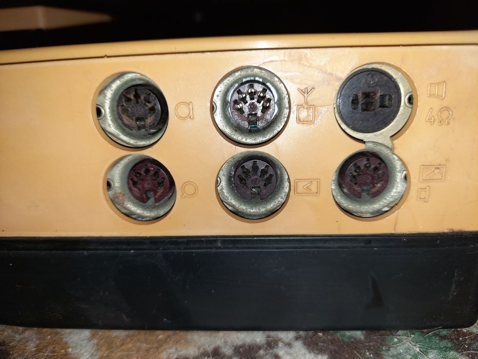 Magnetofon szpulowy IB4