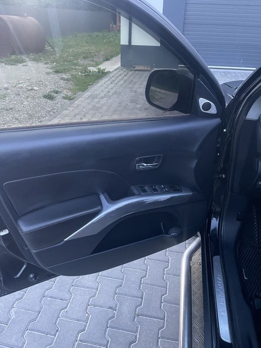 Продам Mitsubishi Otlander XL