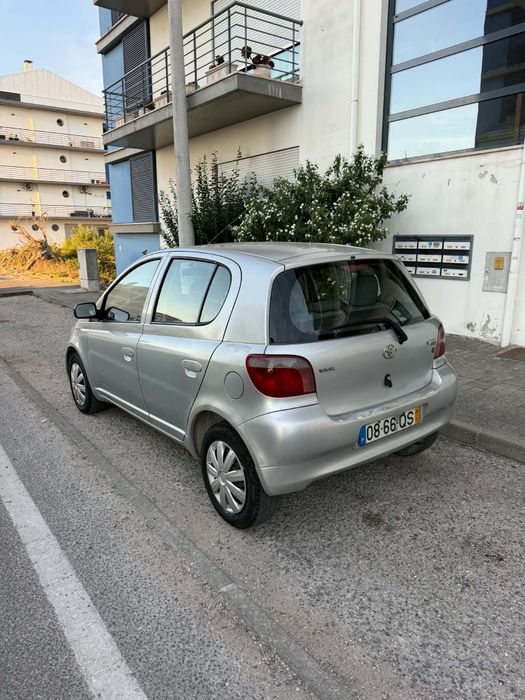 Toyota Yaris 2000