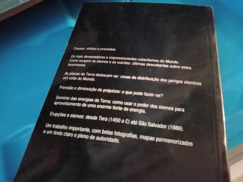 Sismos e Vulcões - Guia Rápido de Consulta