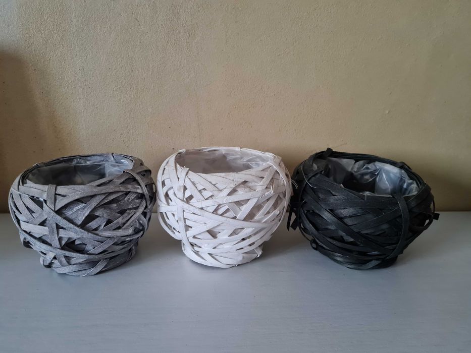 Vasos de vime/ madeira