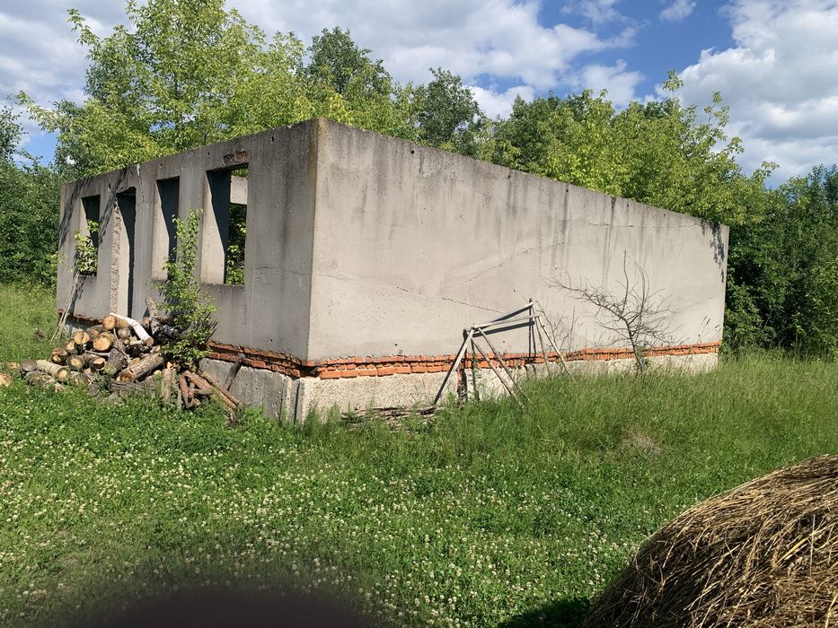 Недобудова плюс земельна ділянка