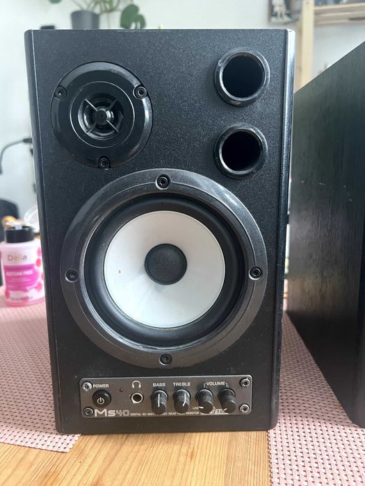 Monitory studyjne głośniki Behringer MS40
