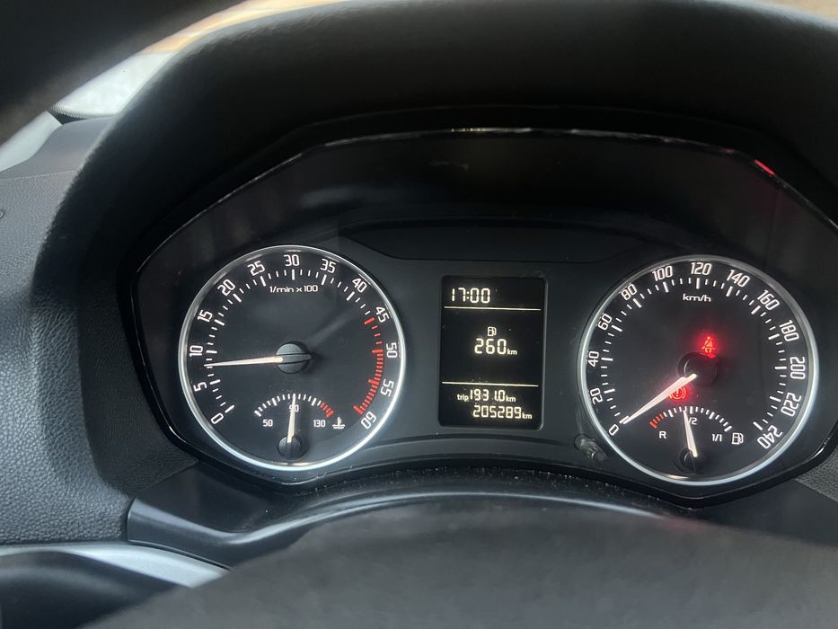 Skoda Octavia Greeline 1.6 — photo 3