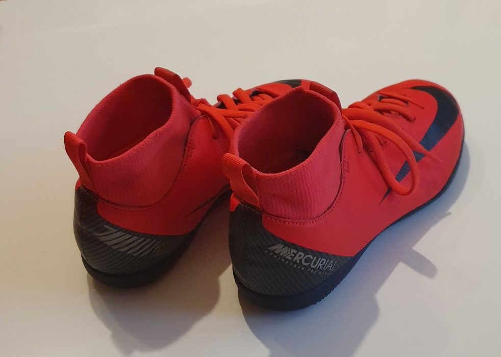 Buty NIKE eur 37,5