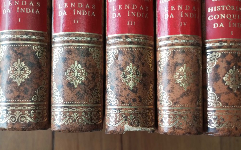 Conjunto de 15 volumes Tesouros da Literatura e da História
