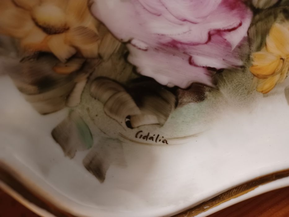 Prato decorativo pintado à mão