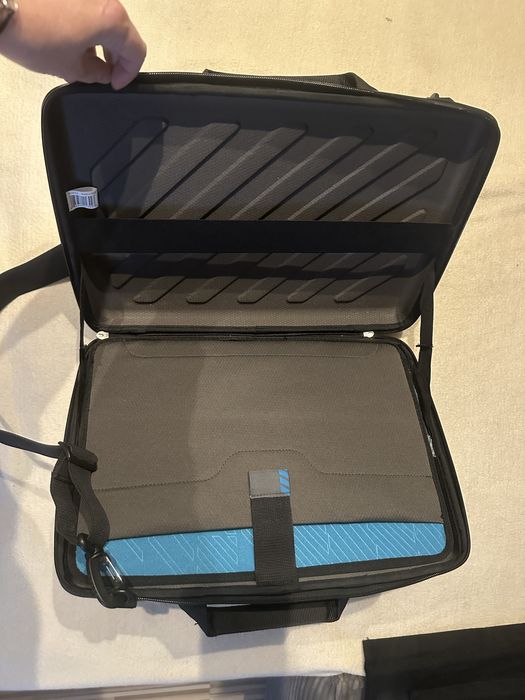 Torba etiu na laptopa THULE stan bardzo dobry