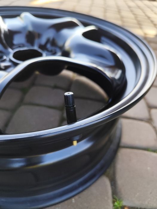 Nowe Felgi strukturalna R16 5x105 Opel Astra Mokka