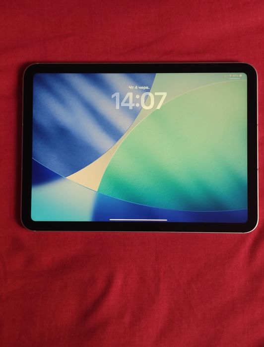 Практически новые "Ipad 2025"