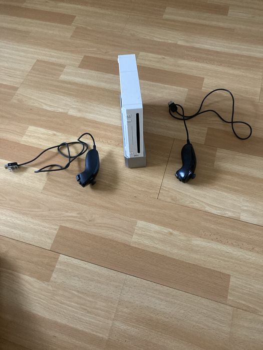 Wii  + acessórios para jogos