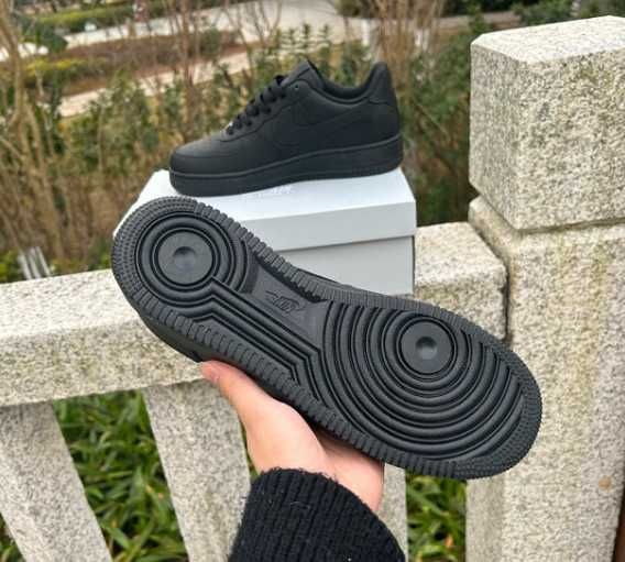 Nike air force one 42.5 sales