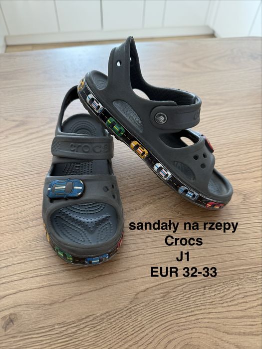 Sandały na rzepy  Crocs J1 EUR 32-33 kolor khaki w samochody