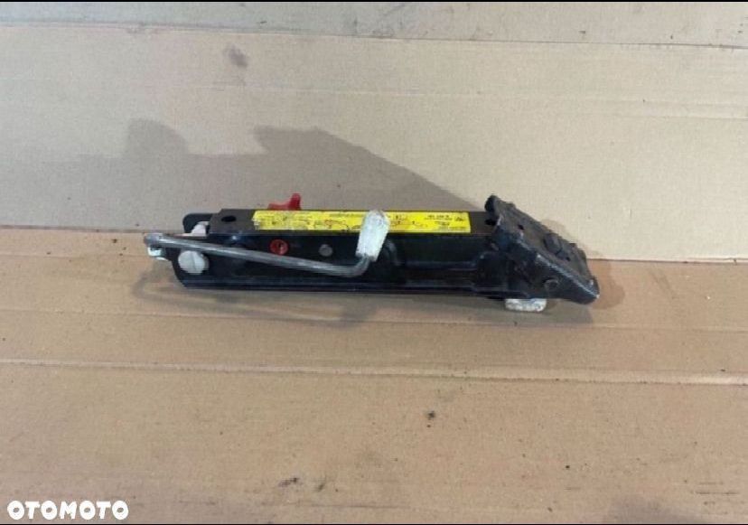 6757131 lewarek podnośnik samochodowy bmw 3
