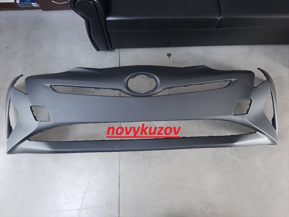 Бампер передний  Toyota Prius Тойота Приус с 2015 -