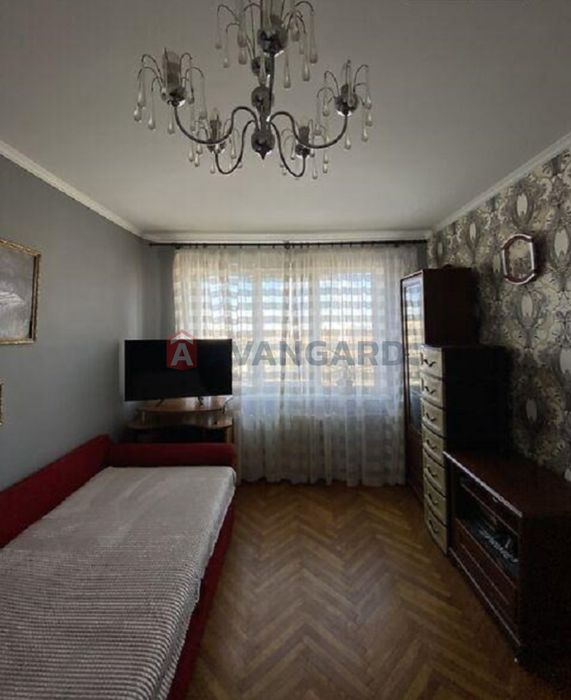 Продаж 3-кімнатної квартири в центрі Вишневого!