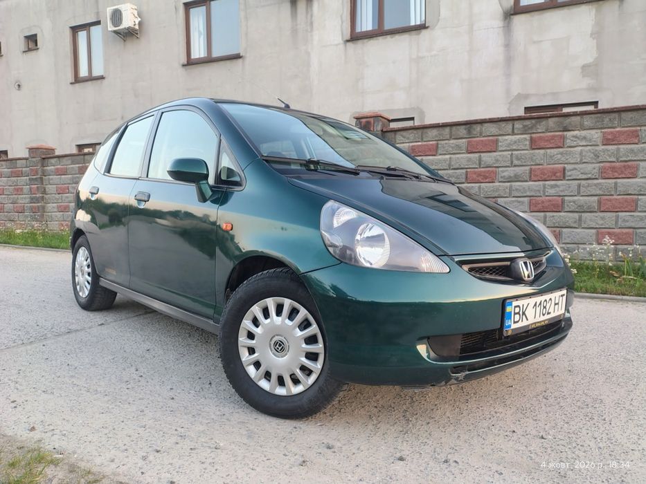 Honda jazz 2002 рік 1.3 механіка