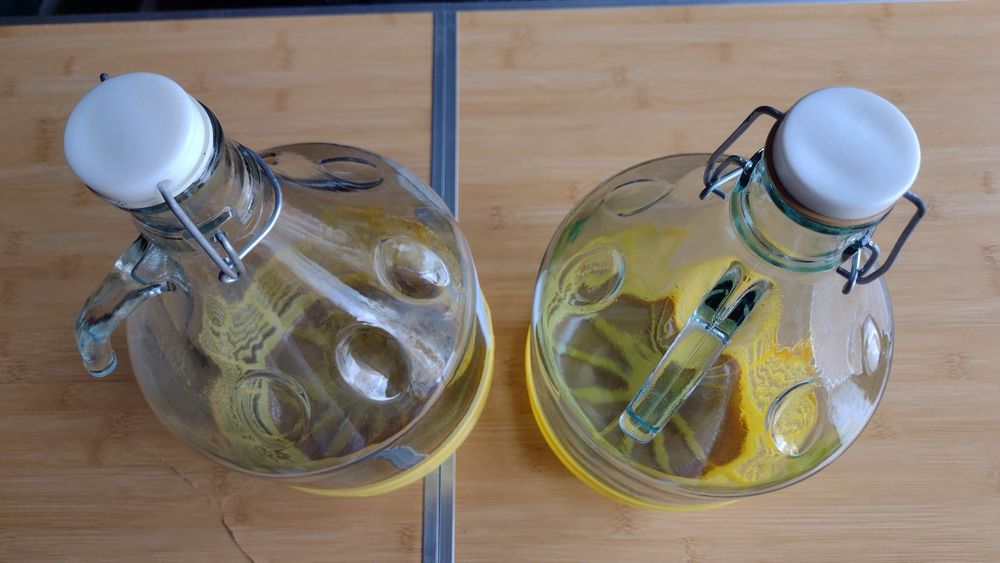 Baniaki karafki słoiki