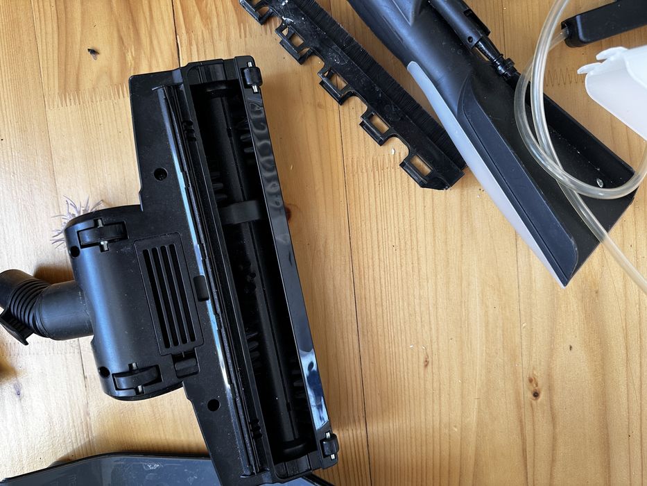 Пилосос миючий з аквафільтром Bosch BWD41740