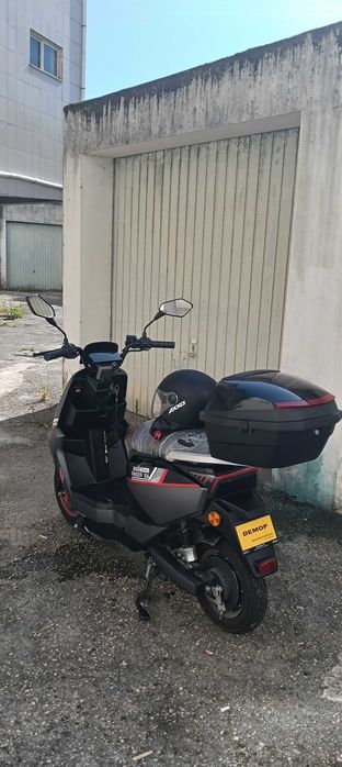 Scooter elétrica