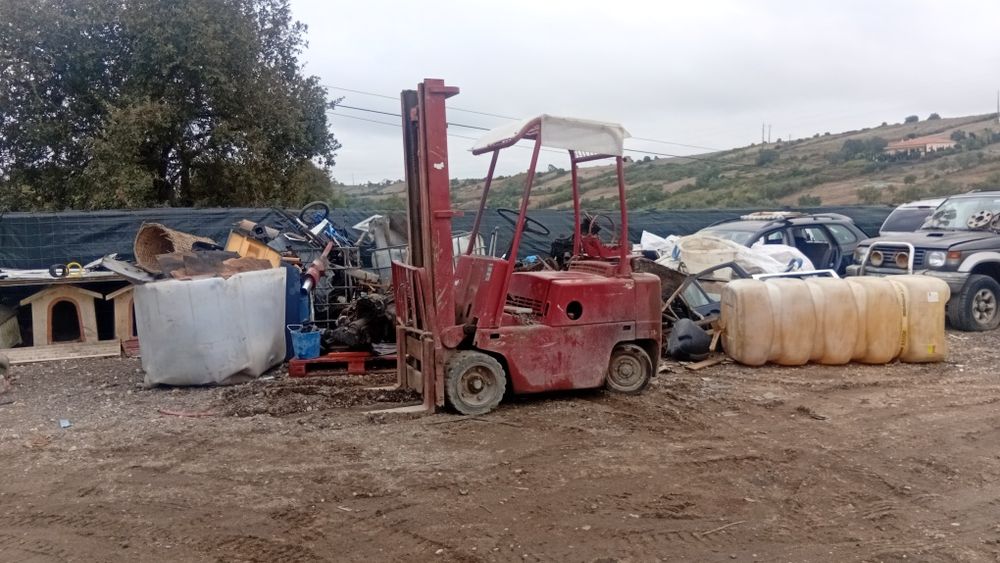 Empilhador Clark 2t64365342210562121