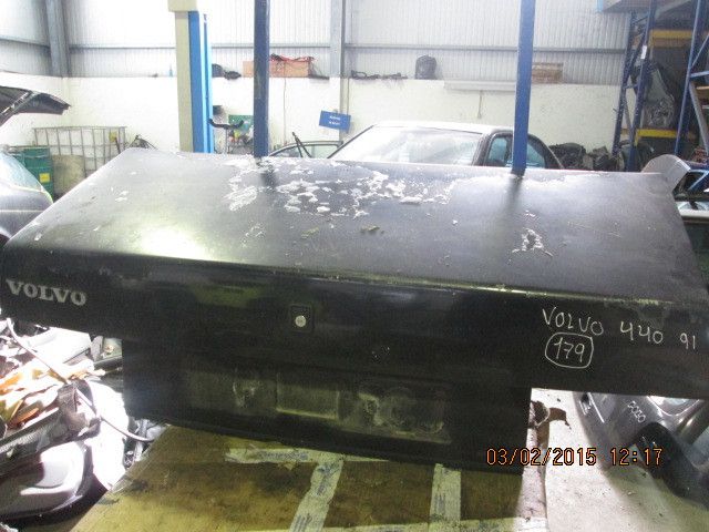 Porta / tampa da mala VOLVO 440 K (445)