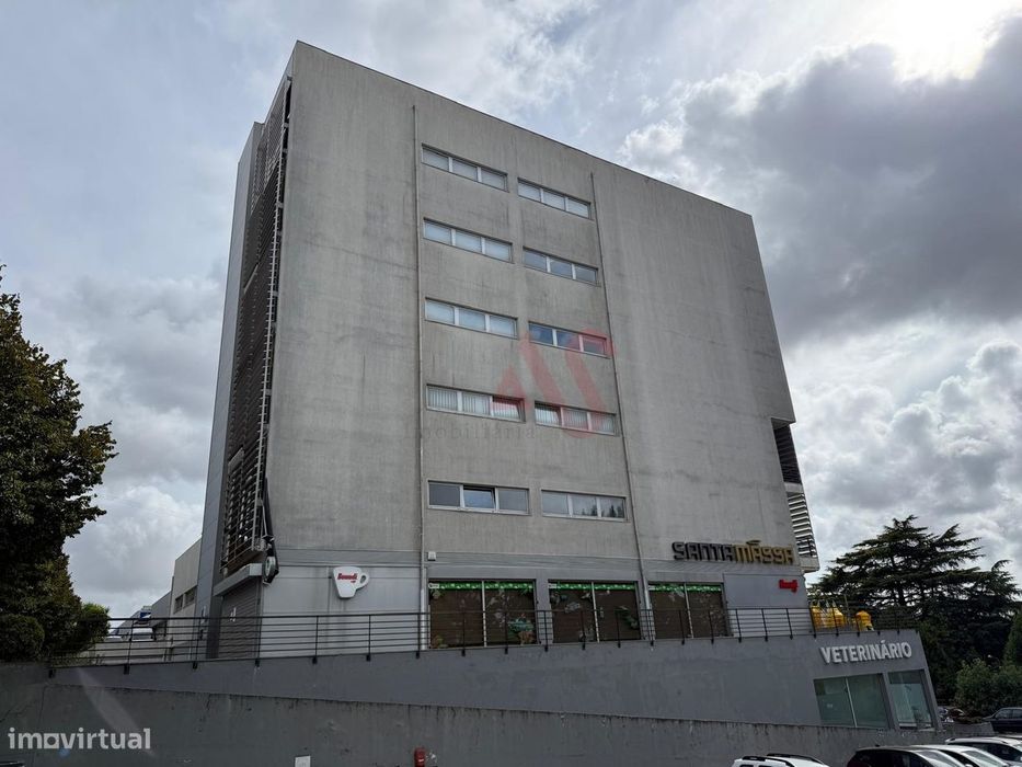 Escritório em Ermesinde, Valongo com 2 lugares de estacionamento