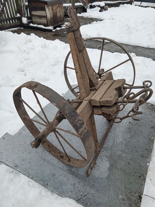 Продається плуг і коліснята